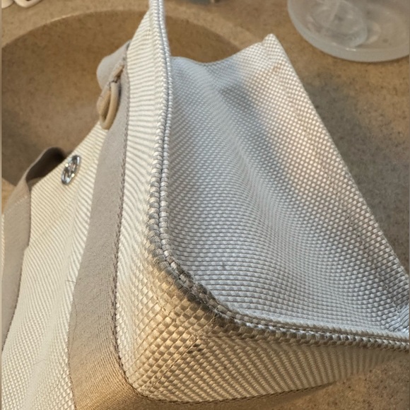 Lululemon Two Tone Canvas Mini tote - Picture 4 of 6